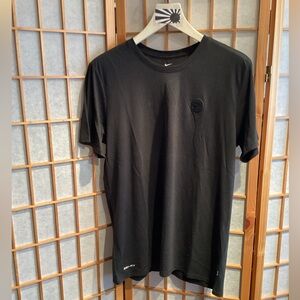 NWOT The Nike Tee Dri-Fit Nike SB Logo Tee Men's Size Large